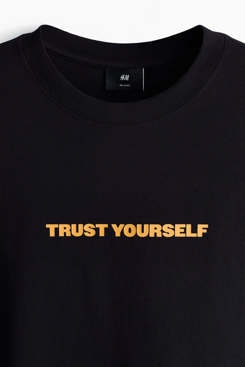 اتش اند ام تي-شيرت بقصة مريحة